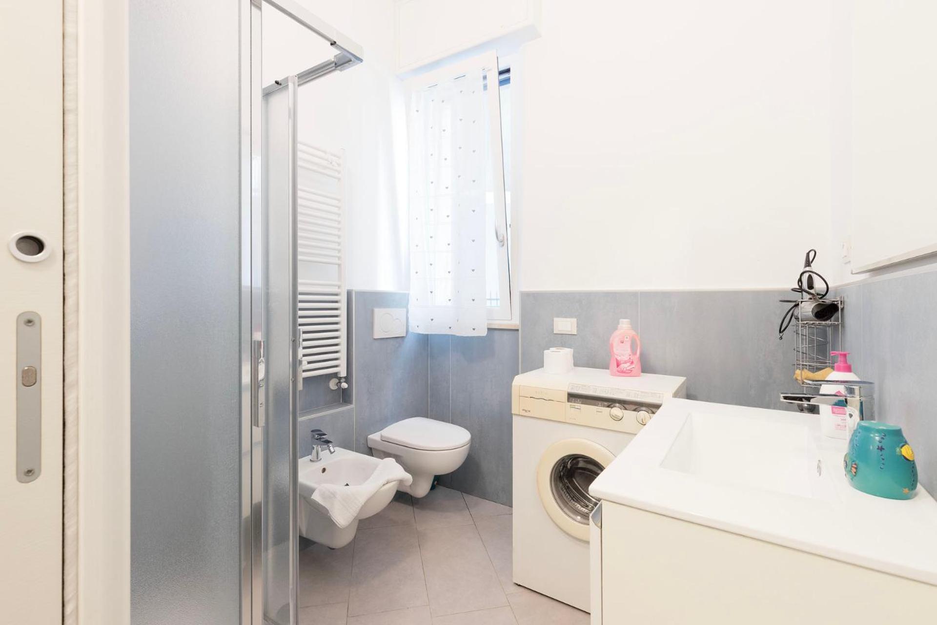 055 G&G House Apartment Леванто Екстериор снимка